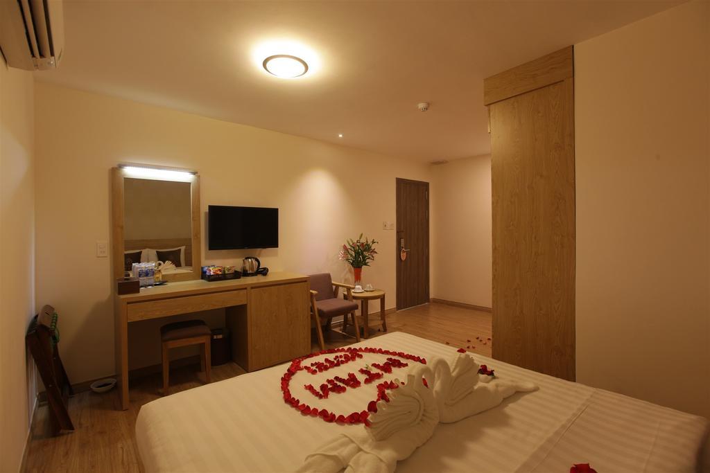 มิญ ตัม โฮเทล แอนด์ สปา 3/2 Hotel โฮจิมินห์ซิตี้ ภายนอก รูปภาพ